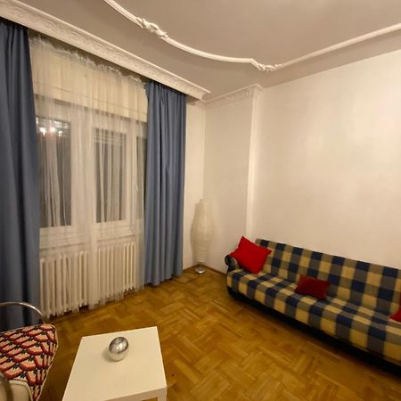 Apartment And Rooms Heart Of The City Budapest Exterior foto