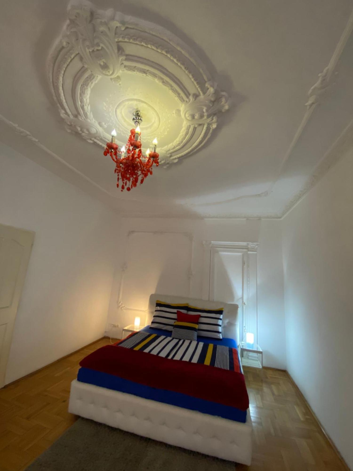 Apartment And Rooms Heart Of The City Budapest Exterior foto